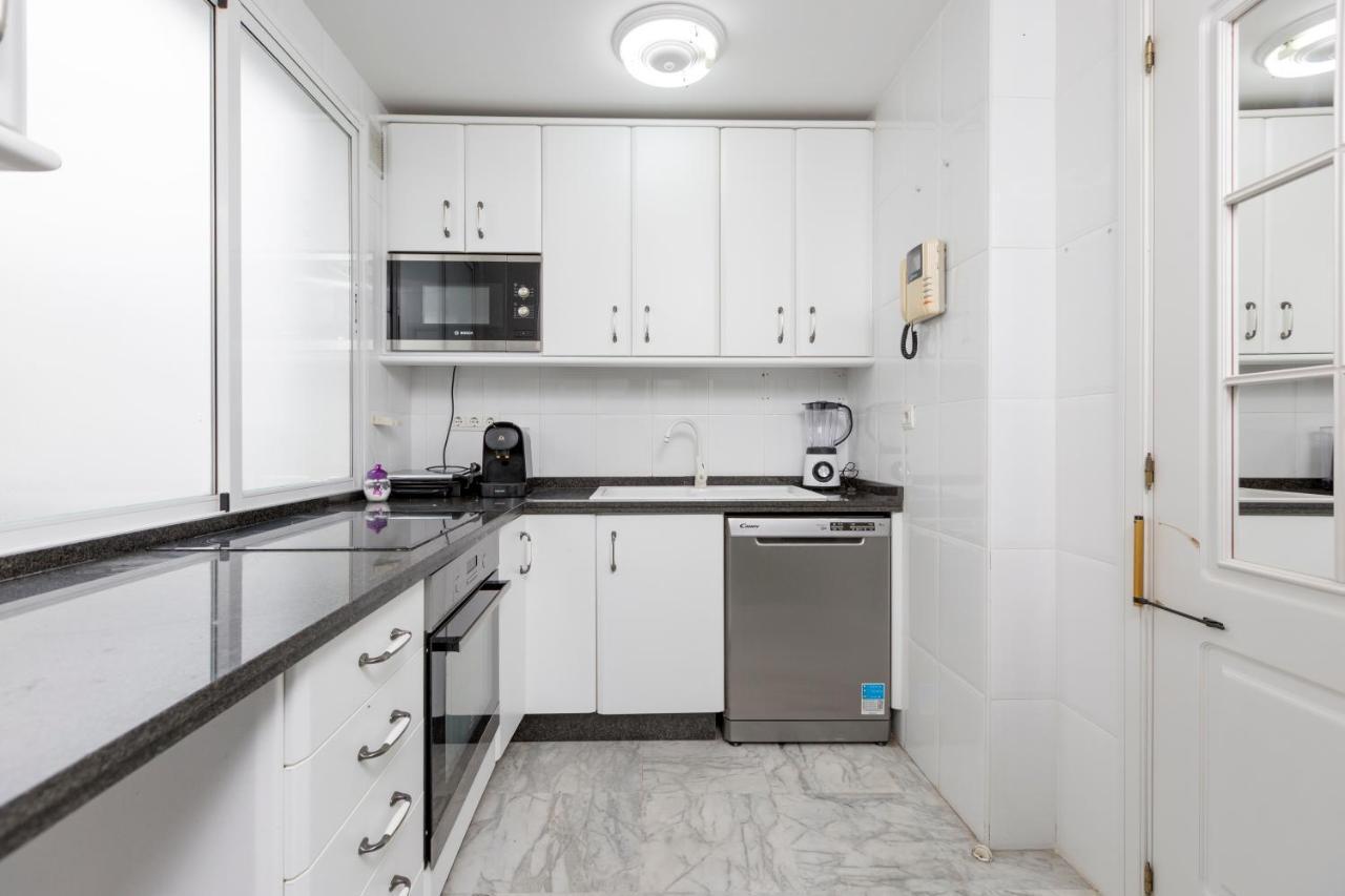 4 Bedroom Apartment In Puerto Banus 150 Meters From The Beach Μαρμπέλλα Εξωτερικό φωτογραφία